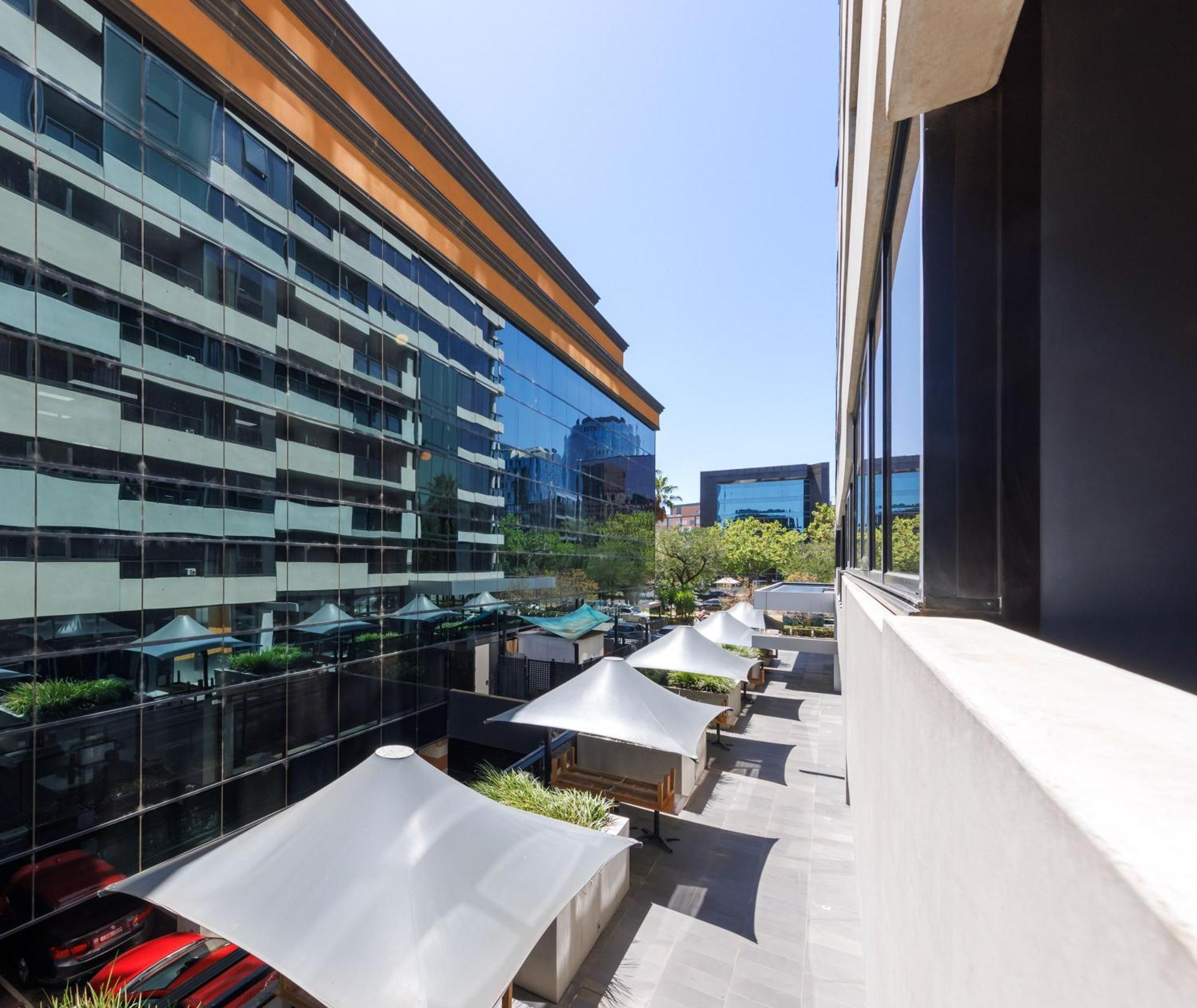 Oaks Melbourne St Kilda Road Hotel Екстериор снимка